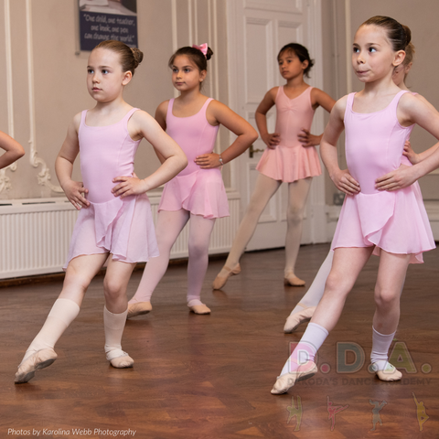 Classical Ballet | Age: 5-8y | Thursday at 16:30 -17:15pm | More House School, Knightsbridge - Full Term