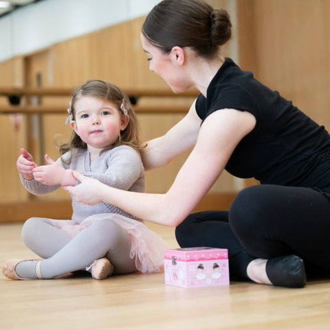 Adult & Me Ballet & Dance | 2-3y | Army Museum | Tuesday | 10:00-10.40am - Full Term